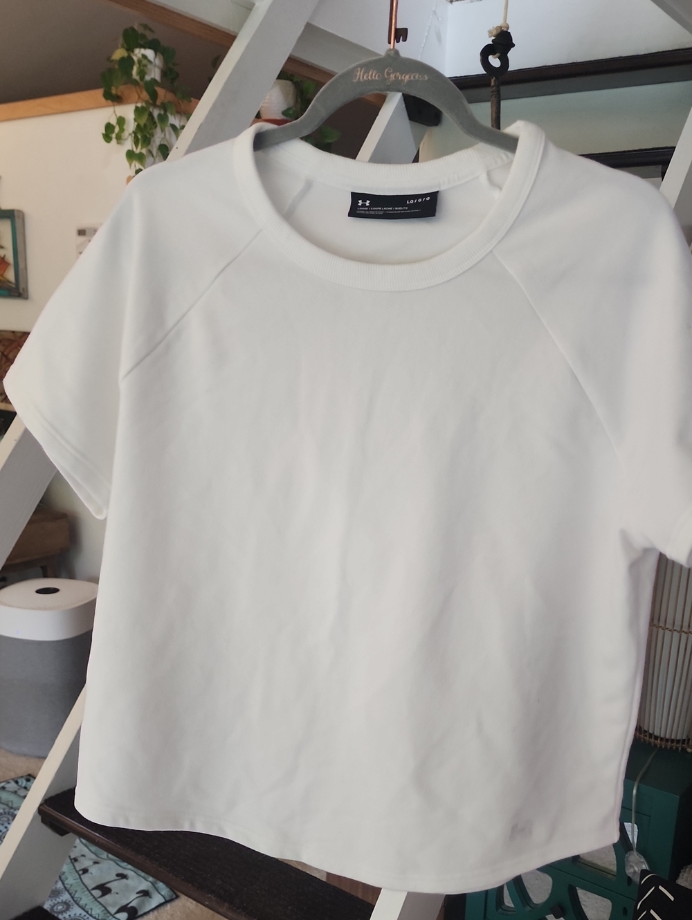 Under Armour White Short Sleeve Crewneck Top